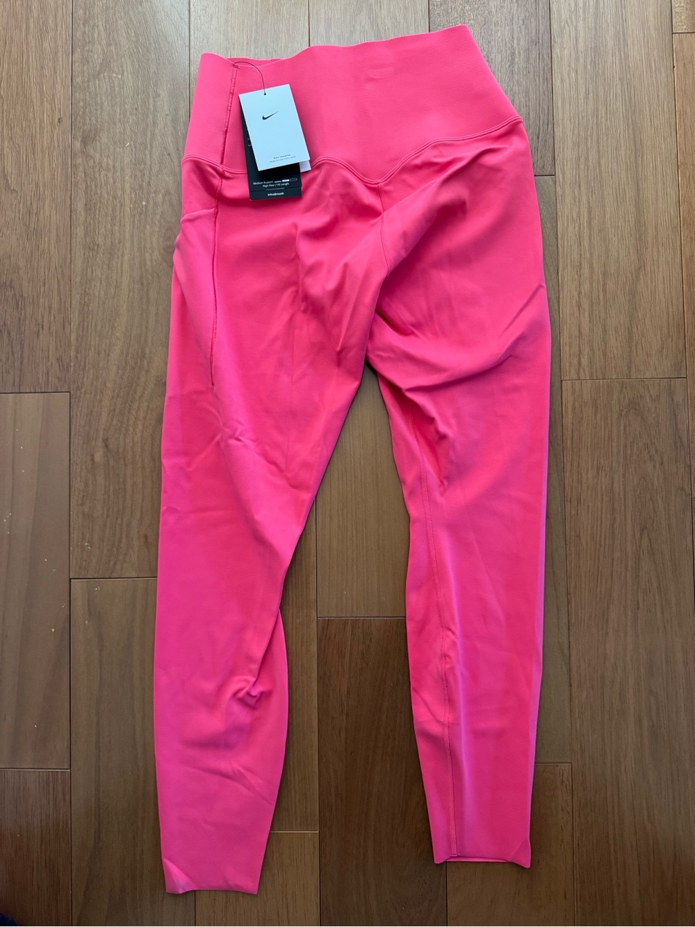 Nike Women's Universa Medium-Support High-Waisted 7/8 Leggings